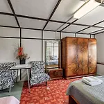 Jelemek By Interhome