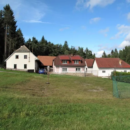 Jelemek By Interhome Сasa de vacaciones Nebahovy
